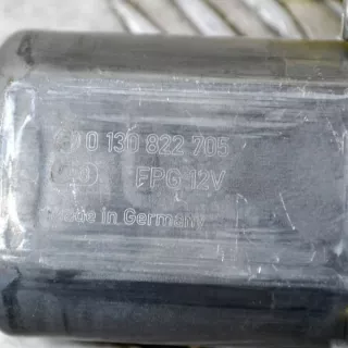 0130822705 Моторчик стеклоподъемника Audi A4 B9 Арт e12456895, вид 4