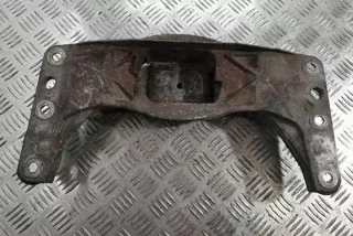 6761106 Подушка крепления КПП BMW 5 E60/E61 Арт e12449353, вид 1