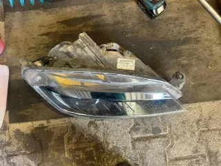 3V1941016A Фара правая Skoda Superb 3 Арт e12447861, вид 2