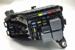6G9T14A067CA Блок предохранителей Volvo S60 2 Арт e12445716, вид 4