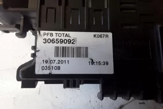 30659092 Блок предохранителей Volvo S60 2 Арт e12445580, вид 3