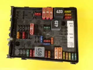 1K0937124K Блок предохранителей Volkswagen Golf 5 Арт e12444770, вид 4