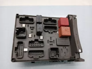 518002027 Блок предохранителей Renault Laguna 2 Арт e12443676, вид 1