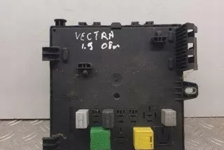 13205774 Блок предохранителей Opel Vectra C  Арт e12442902, вид 1