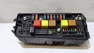 13112917 Блок предохранителей Opel Vectra C  Арт e12442849, вид 1