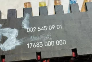 W251, 0025450901 Блок предохранителей Mercedes R W251 Арт e12440960, вид 3