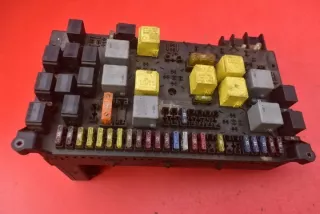 1635450205 1635458732 Блок предохранителей Mercedes ML W163 Арт e12440926, вид 1