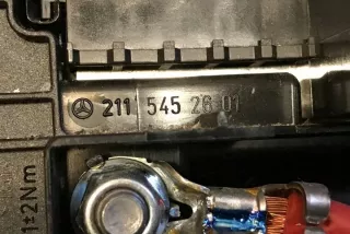 W164 2115452601 Блок предохранителей Mercedes GL X164 Арт e12440654, вид 2
