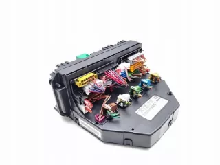 A2129007907 Блок предохранителей Mercedes C W204 Арт e12439882, вид 2