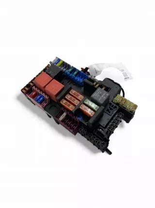 A2059068501 Блок предохранителей Mercedes C W205 Арт e12439537, вид 3