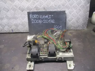  8V4T14014AAE 7M5T14A073JF 08-13r Блок предохранителей Ford Kuga 1 Арт e12437605, вид 1