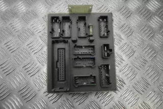 98AG14A073CH Блок предохранителей Ford Focus 1 Арт e12437475, вид 1