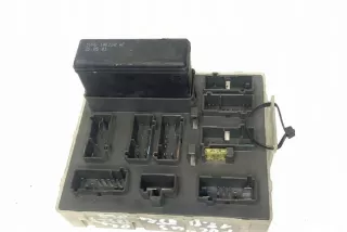 98AG14K150AF Блок предохранителей Ford Focus 1 Арт e12437466, вид 4