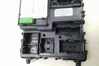 FU5T15604 Блок предохранителей Ford Focus 3 Арт e12437431, вид 2