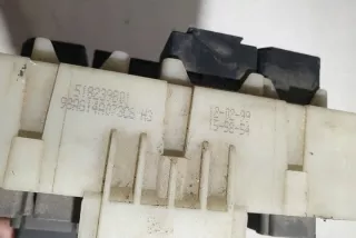 98AG14A073CG Блок предохранителей Ford Focus 4 Арт e12437367, вид 3
