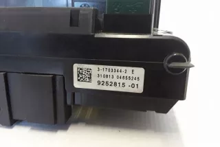 9252815 Блок предохранителей BMW 5 F10/F11/GT F07 Арт e12435205, вид 1