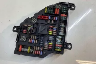 1670498 Блок предохранителей BMW 5 F10/F11/GT F07 Арт e12434969, вид 7