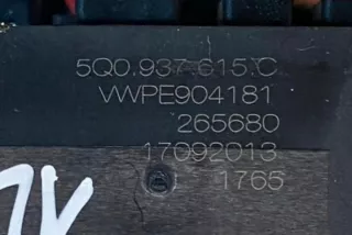 5Q0937615C Блок предохранителей Audi Q2 Арт e12433669, вид 1