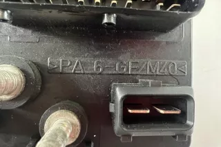 PA6GFM40 Блок предохранителей Alfa Romeo 166 Арт e12433100, вид 3