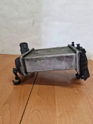 8E0145805P Интеркулер Audi A4 B7 Арт e12426268, вид 3