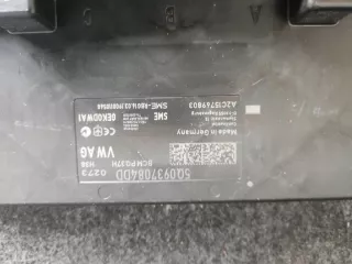 5Q0937084DD Блок предохранителей Audi A3 8V Арт e12425968, вид 3