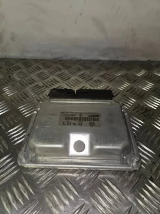 038906019CE Блок управления двигателем Volkswagen Passat B5 Арт e12423504, вид 1