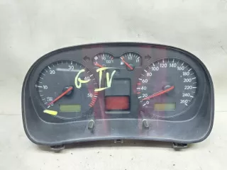 1J0920822C Щиток приборов (приборная панель) Volkswagen Golf 4 Арт e12410486, вид 3