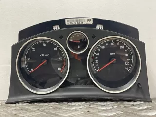 13216684 Щиток приборов (приборная панель) Opel Astra H Арт e12410247, вид 1