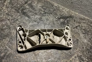 24168110 Подушка крепления КПП BMW 3 E90/E91/E92/E93 Арт e12408517, вид 1