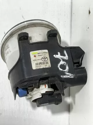 81220-02110, Фара противотуманная левая Toyota Yaris 3 Арт e12400882, вид 4