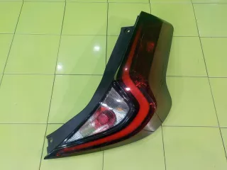 16AB69 Фонарь задний правый Toyota Aygo 1 Арт e12400231, вид 1