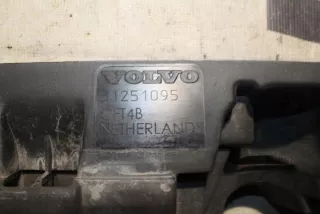 31251095 Декоративная крышка двигателя Volvo XC60 2 Арт e12399335, вид 1