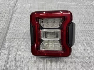 68376496AA Фонарь задний правый Jeep Wrangler JK restailing Арт e12399031
