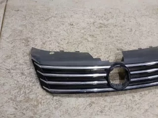 3AA853651G Решетка радиатора Volkswagen Passat B7 Арт e12388839, вид 2