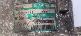 8200037058 Компрессор кондиционера Renault Clio 2 Арт e12384605, вид 3