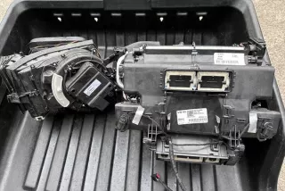 DY708001 Отопитель в сборе (печка) Audi Q5 2 Арт e12376300, вид 1