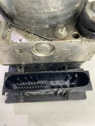 13236012 0265231537 0265800422 Блок ABS Opel Corsa D Арт e12371874, вид 3