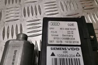 0130821766 Моторчик стеклоподъемника Audi A4 B7 Арт e12369552, вид 1