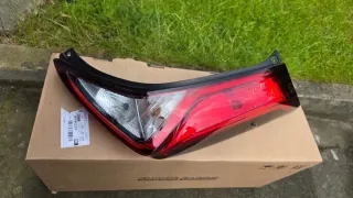 81550-0H230 Фонарь задний правый Toyota Aygo 2 Арт e12347906, вид 1