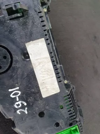 8E0920950F Щиток приборов (приборная панель) Audi A4 B6 Арт e12327001, вид 13