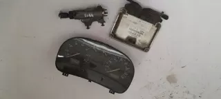 06A906032MT Блок управления двигателем Volkswagen Golf 4 Арт e12321336, вид 1