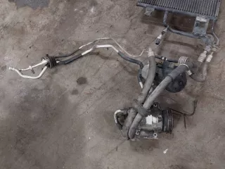 8D0260401E Компрессор кондиционера Volkswagen Passat B5 Арт e12315112, вид 3