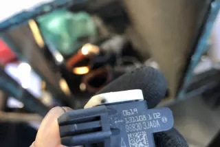 988303JA0A Датчик удара Nissan Navara D23 Арт e12312142, вид 2