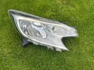 260103WF0A Фара правая Nissan Note E12 Арт e12261468, вид 1