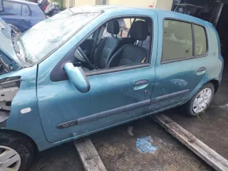  Крышка багажника (дверь 3-5) Renault Clio 2 Арт e12260355, вид 2