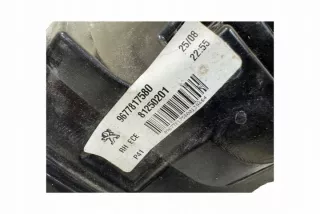 9677817580 Фонарь задний правый Peugeot 2008 Арт e12256031, вид 2