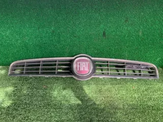 735414652 Решетка радиатора Fiat Bravo 2 Арт e12238716, вид 1