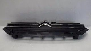 9812063477 Решетка радиатора Citroen C3 3 Арт e12238670, вид 2