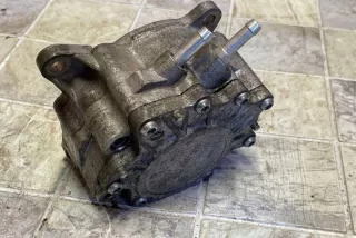 03G145209C Насос вакуумный Volkswagen Passat B7 Арт e12224844, вид 2