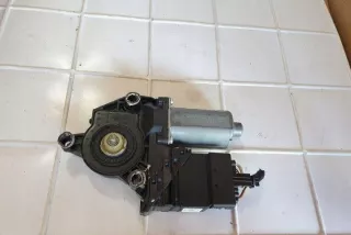 1K4839401D Моторчик стеклоподъемника Volkswagen Golf 5 Арт e12219099, вид 1